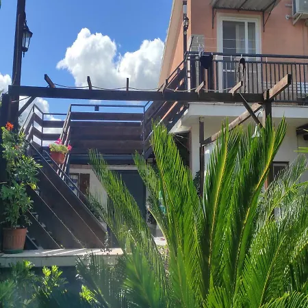 Apartment Biodelfico *